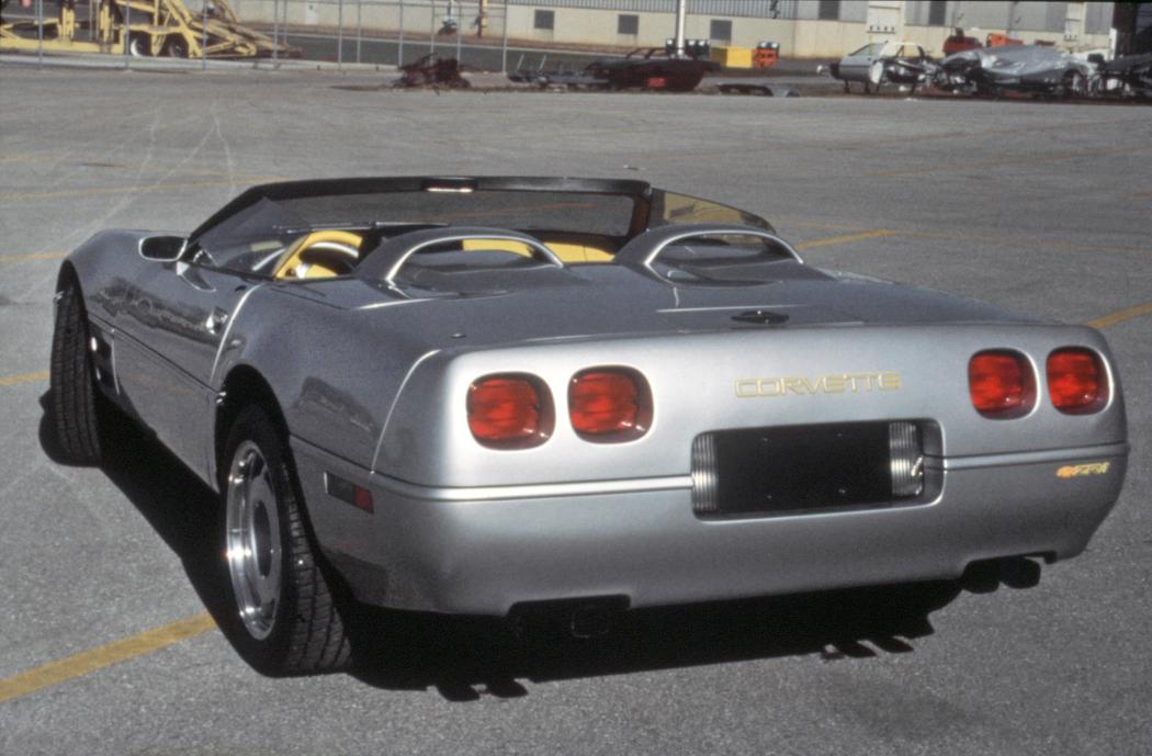 Fewer than 12 1993 ZR-1 Spyders were ever built. It was one of two cars on loan from GM that were damaged