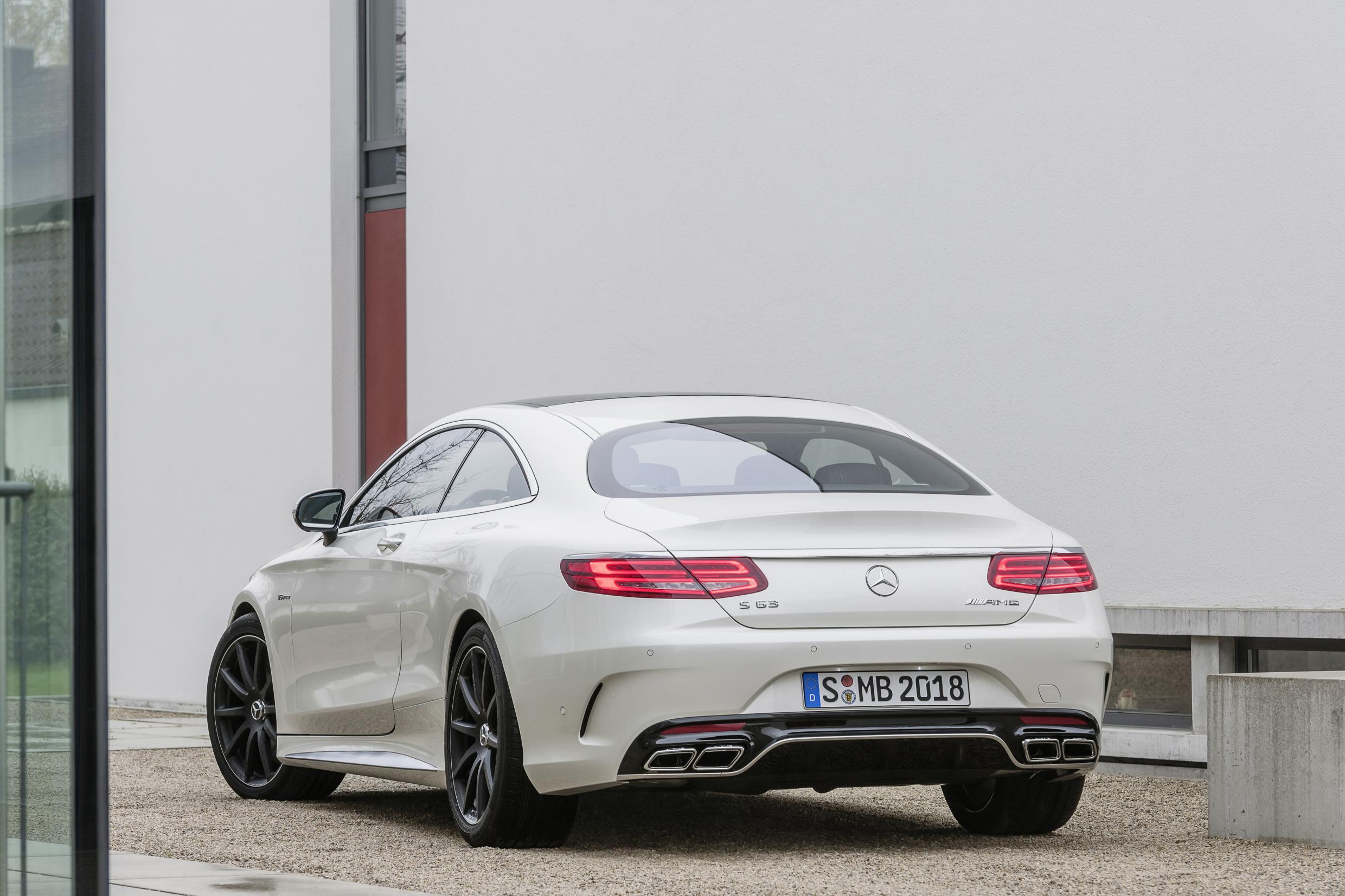 2015-S63-AMG-4MATIC-Coupe-06
