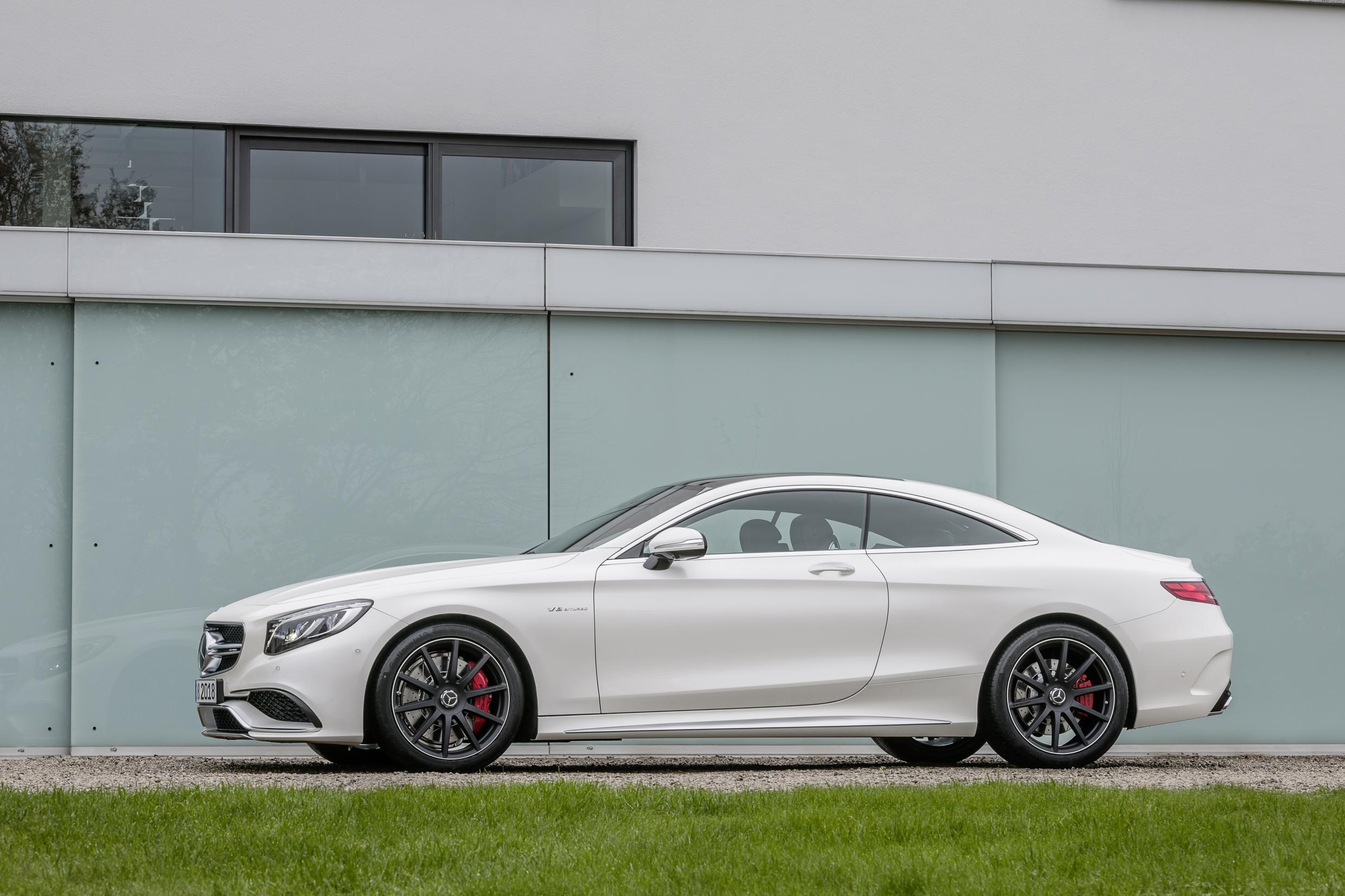 2015-S63-AMG-4MATIC-Coupe-09