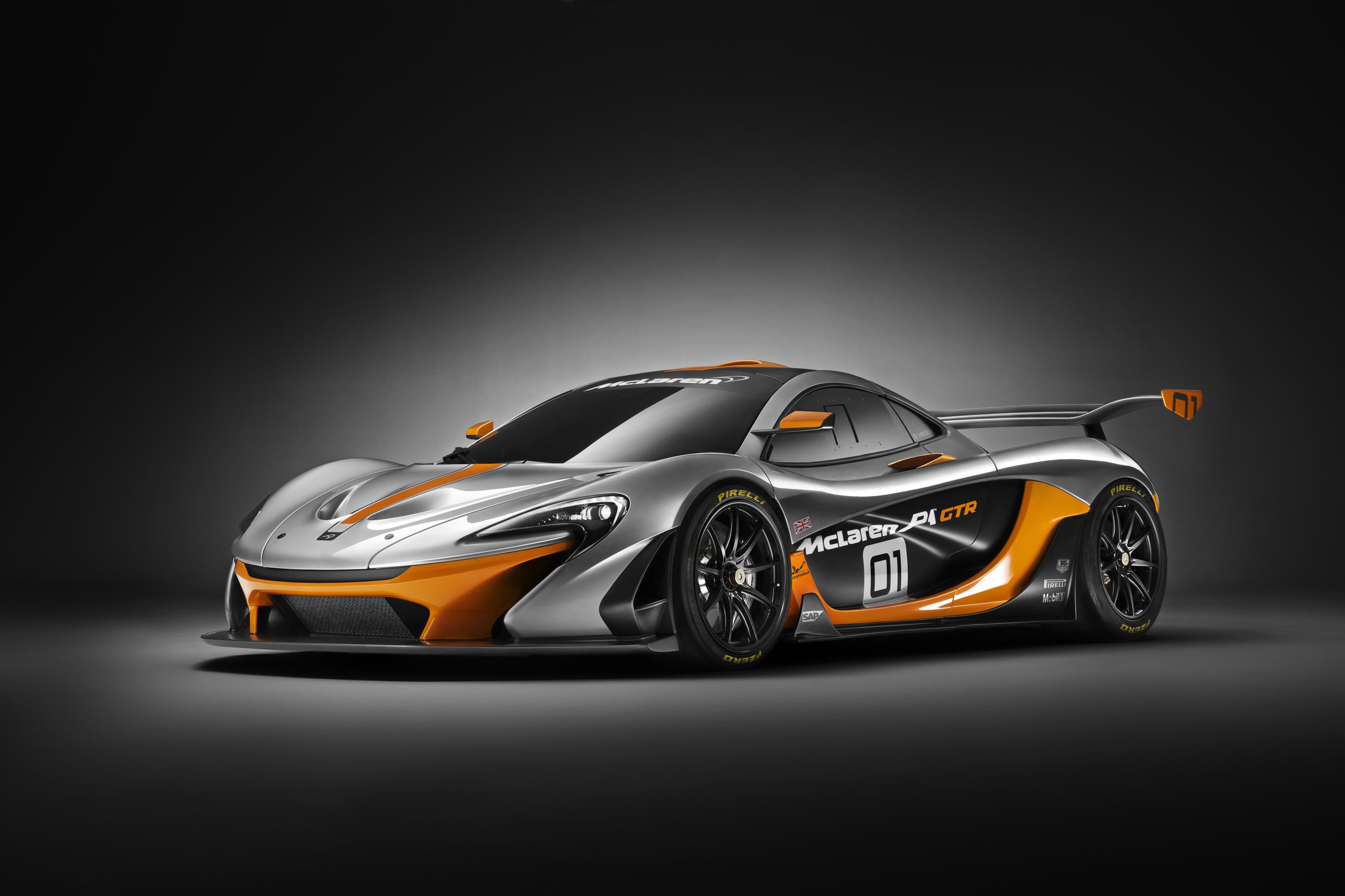 McLaren P1 GTR front 3_4