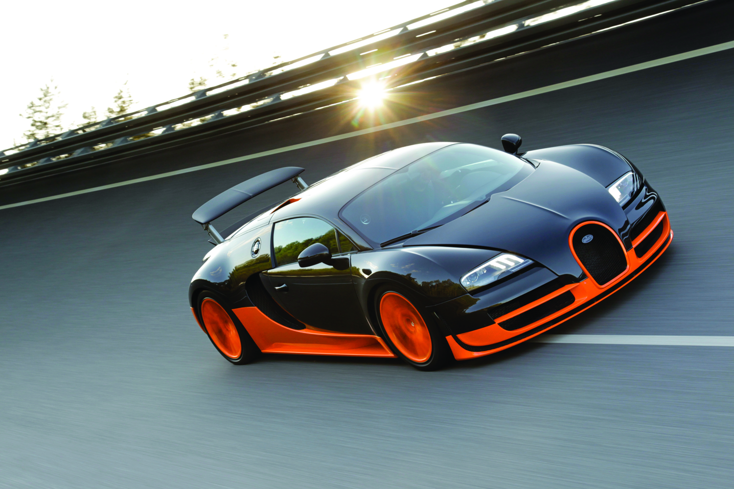 002_Bugatti_Veyron_16.4_Super_Sport_World_Record_Edition