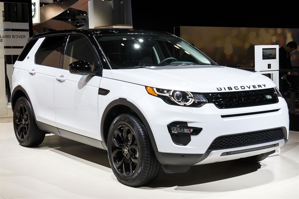 The Discovery Sport HSE Lux (5+2) at the 2015 New York International Auto Show