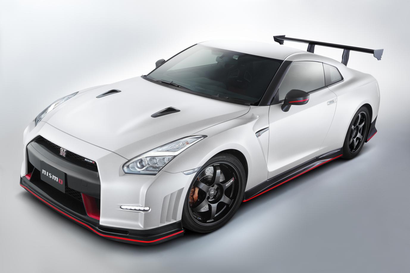 GT_R_NISMO_N_Attack_Package__Fr_on_white(1)