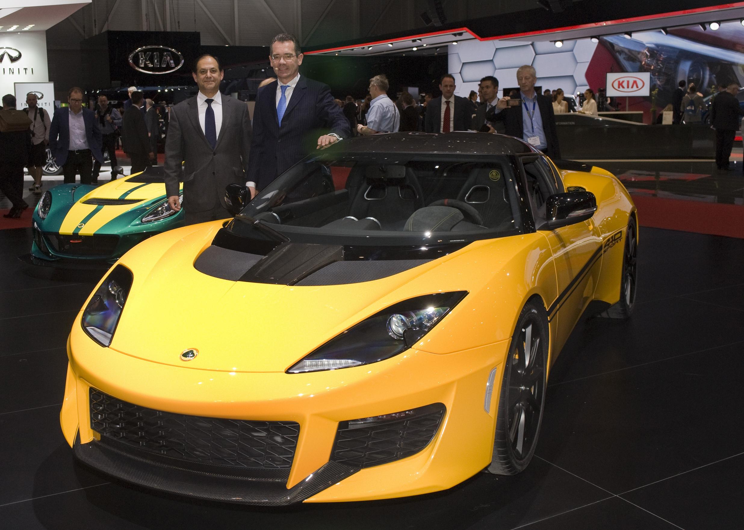 Lotus Cars Geneva Motorshow 2016  1_20 crop