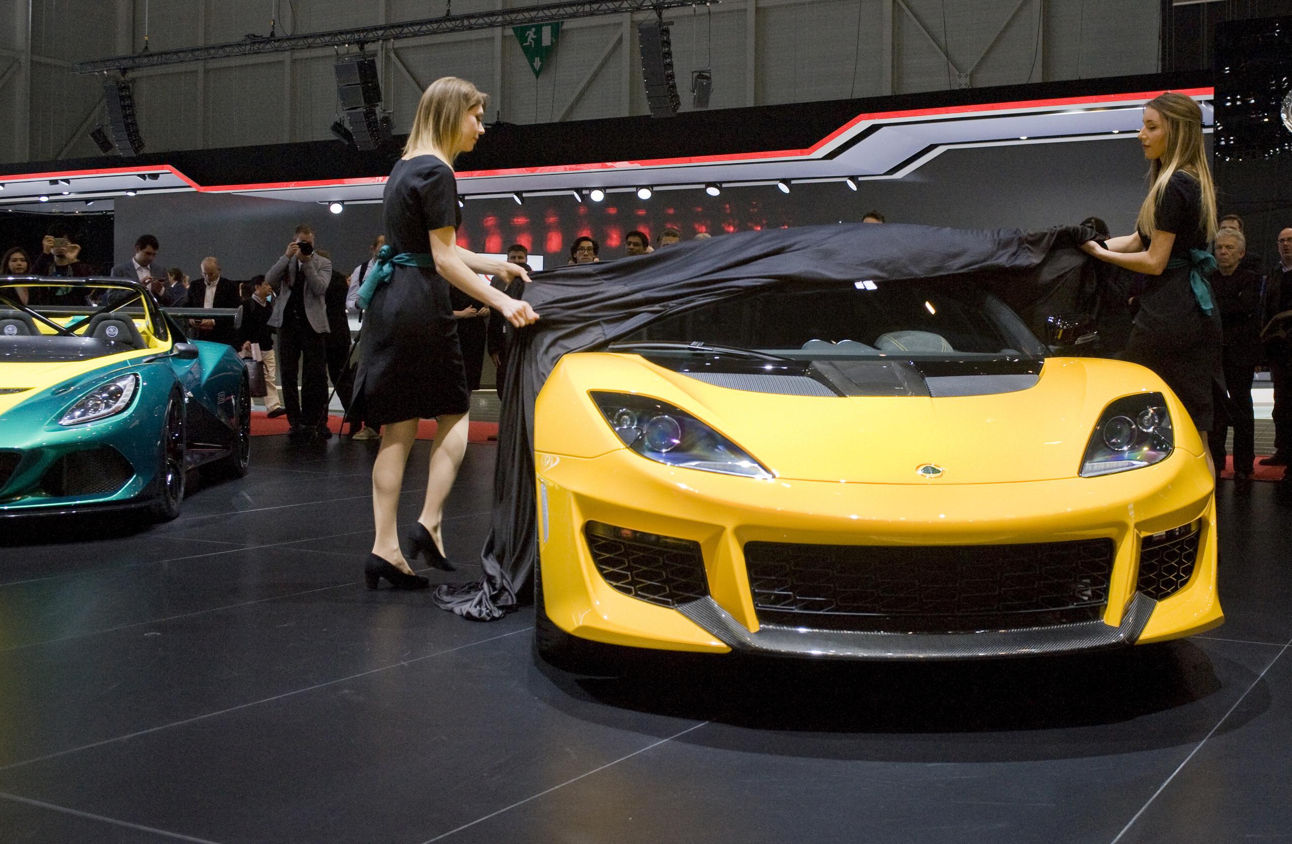 Lotus Cars Geneva Motorshow 2016  1_9