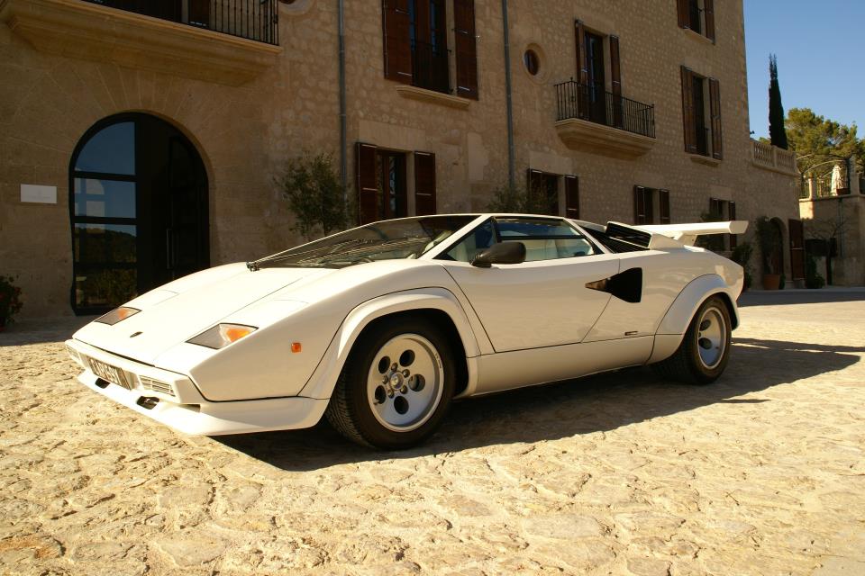 Silverstone Auctions sold 70% of the classics on offer in its May Sale for a total sales value of £3.2million including a 1983 Lamborghini Countach 5000 S for £281,250.