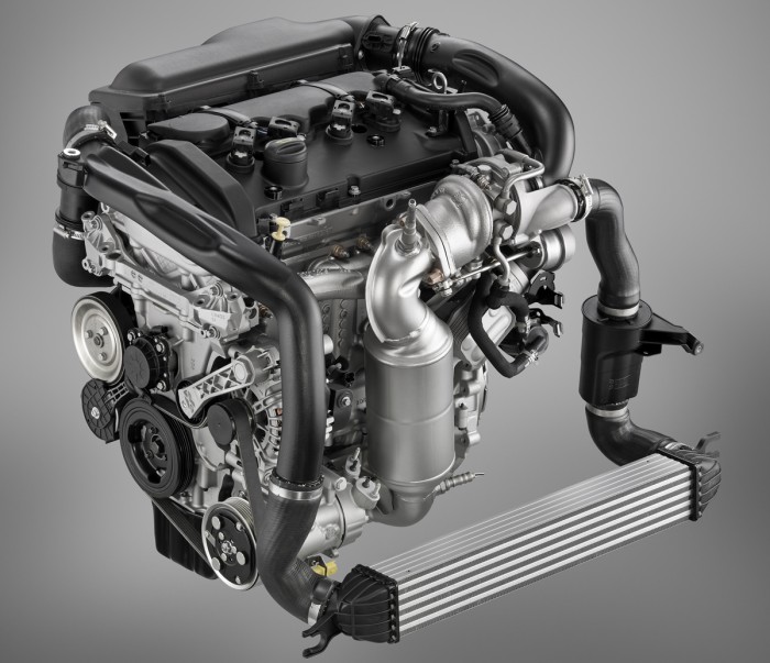 BMW celebrate 2013 Engine of the Year Awards for 2 engines ...
