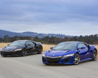 New_Acura_NSXs_in_Berlina_Black_and_Nouvelle_Blue