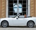Classic Fiat 124 Spider and New Fiat 124 Spider_10