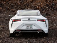 2021-Lexus-LC-011