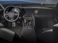 2021-Lexus-LC-029